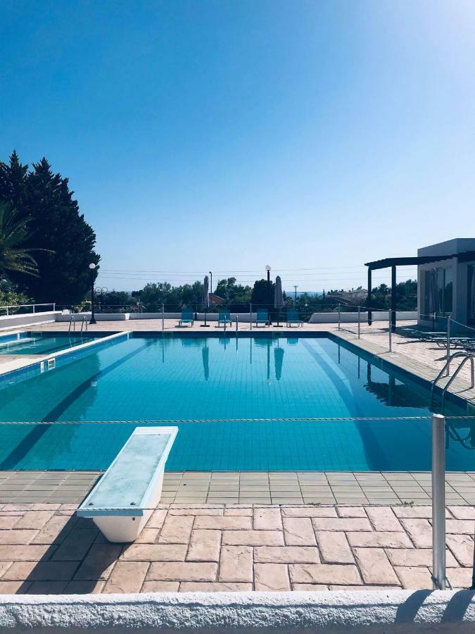 Case de vacanță Halkidiki Trikorfo Luxury Maisonette *